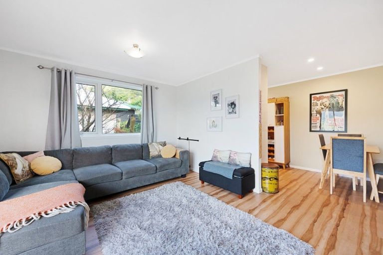 Photo of property in 107f1 Allington Road, Karori, Wellington, 6012