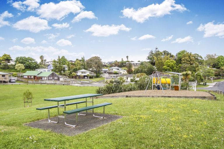 Photo of property in 46 Keegan Drive, Massey, Auckland, 0614