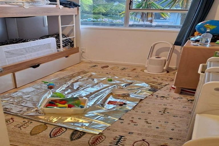 Photo of property in 55 Allington Road, Massey, Auckland, 0614