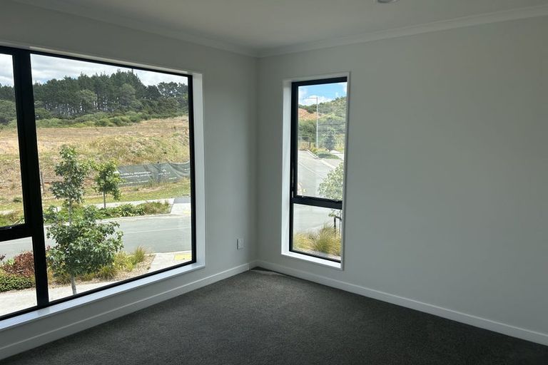 Photo of property in 41 Kikorangi Drive, Wainui, 0992