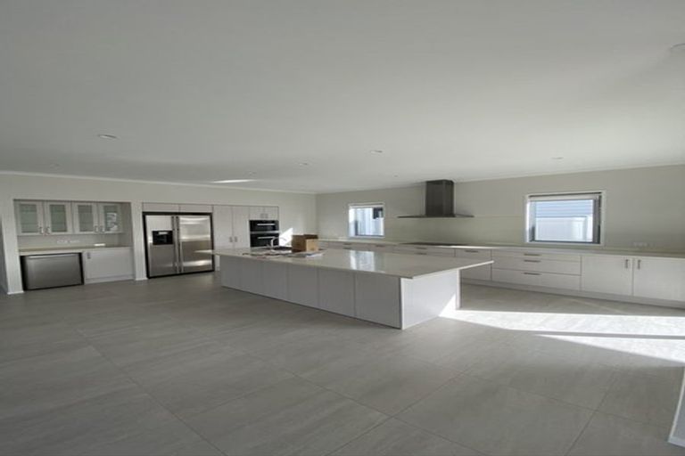 Photo of property in 19 Rue D' Amarres, Gulf Harbour, Whangaparaoa, 0930