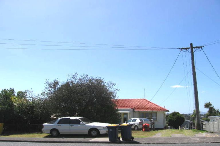 Photo of property in 2/59 Birkdale Road, Birkdale, Auckland, 0626