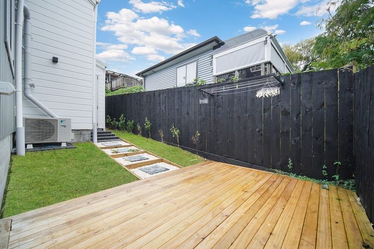 Photo of property in 33a Riverhills Avenue, Pakuranga Heights, Auckland, 2010