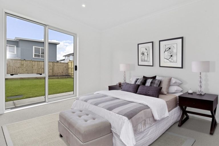 Photo of property in 13 Tyler Davies Drive, Red Beach, 0932