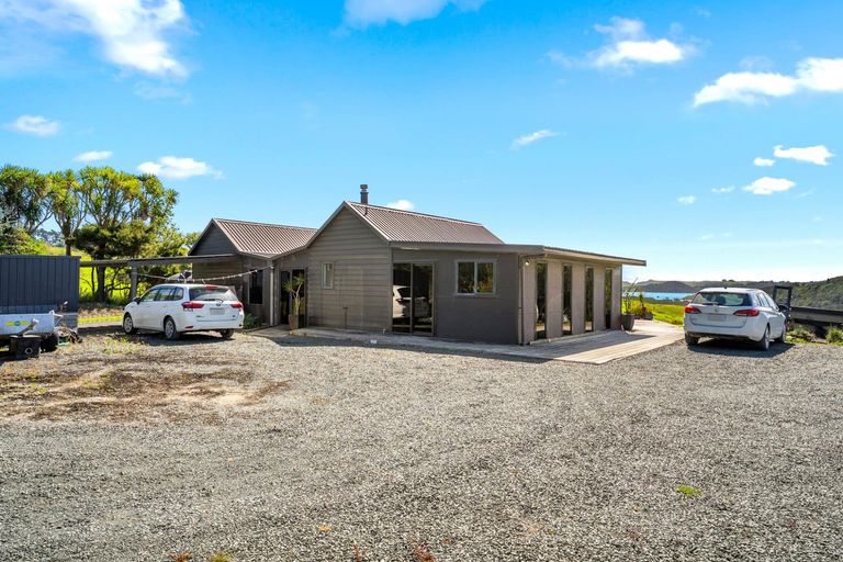 Photo of property in 27 Waterview Crescent, Kaiwaka, 0573