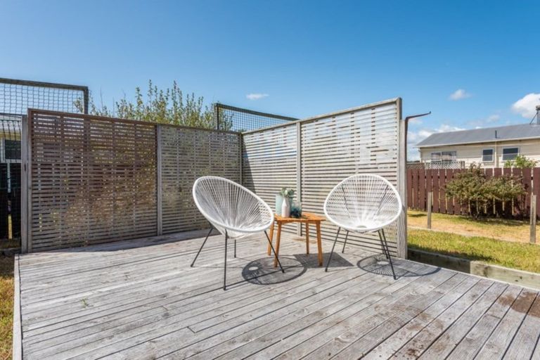 Photo of property in 40 Norfolk Crescent, Otaki Beach, Otaki, 5512