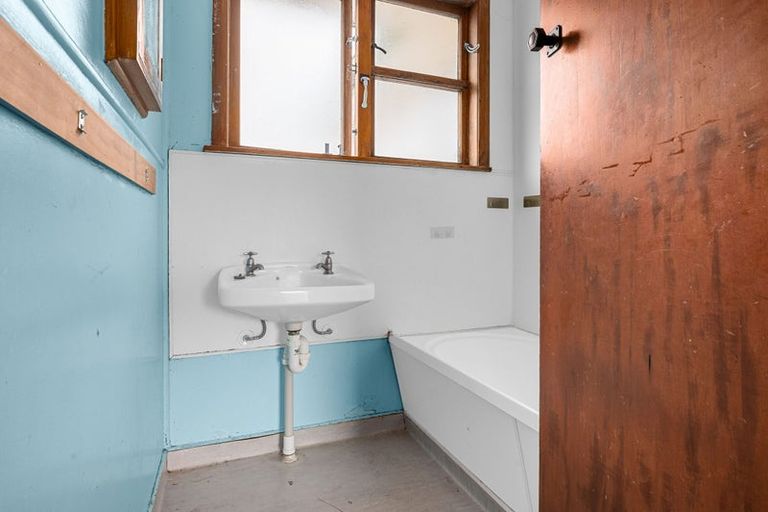 Photo of property in 46 Pollen Crescent, Melville, Hamilton, 3206