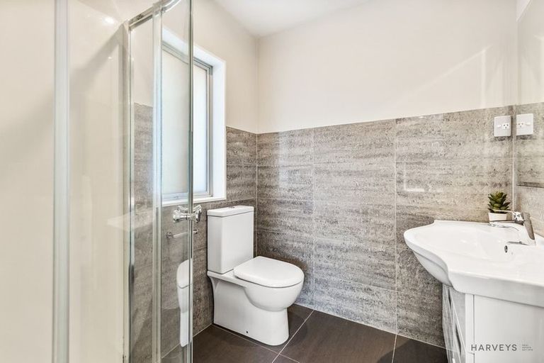 Photo of property in 75a Pleasant Road, Glen Eden, Auckland, 0602