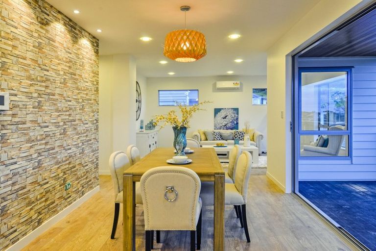 Photo of property in 106 Fairview Avenue, Fairview Heights, Auckland, 0632