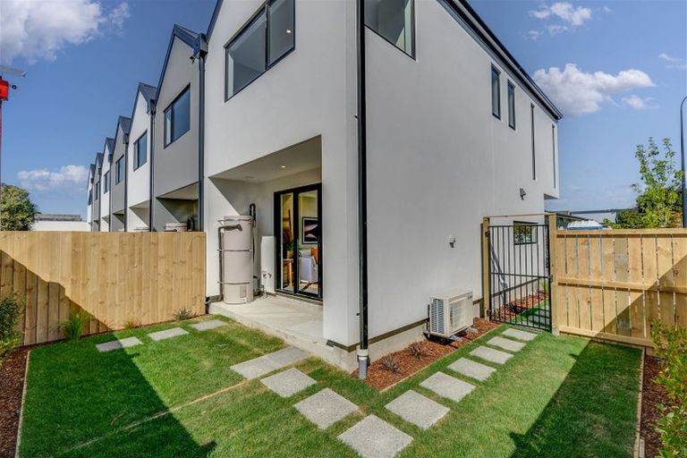 Photo of property in 1/112 Barbour Street, Waltham, Christchurch, 8011