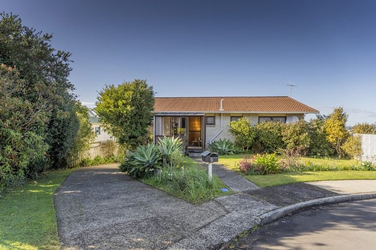 Photo of property in 9 Landel Place, Whitianga, 3510