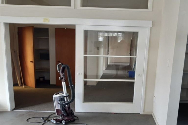 Photo of property in 2 Gilchrist Place, Cambridge, 3434