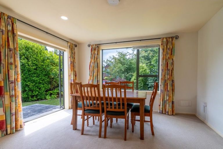 Photo of property in 19 Elwyn Place, Avonhead, Christchurch, 8042