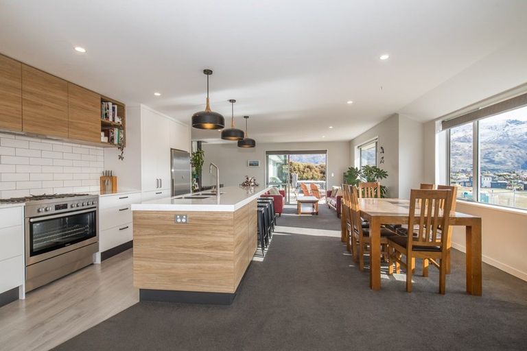 Photo of property in 6 Barclay Place, Wanaka, 9305