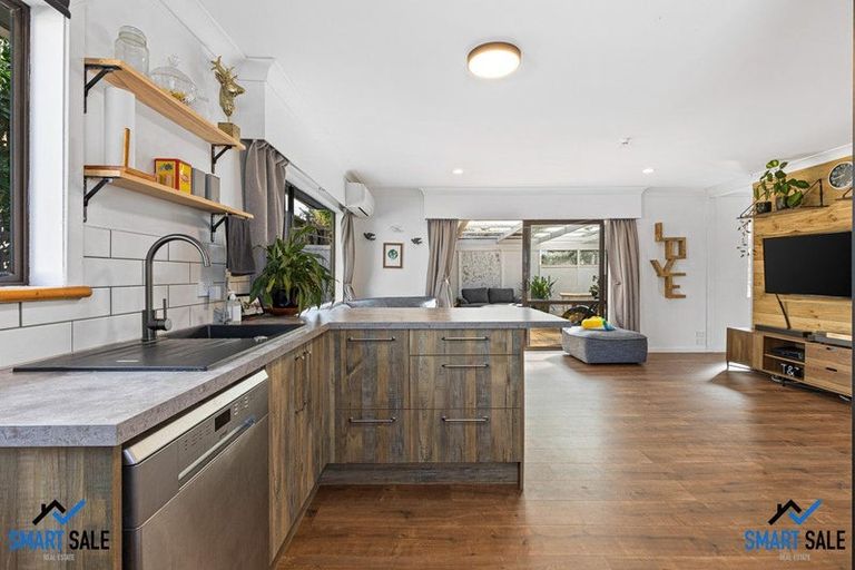 Photo of property in 2/26 Forest Hill Road, Henderson, Auckland, 0612