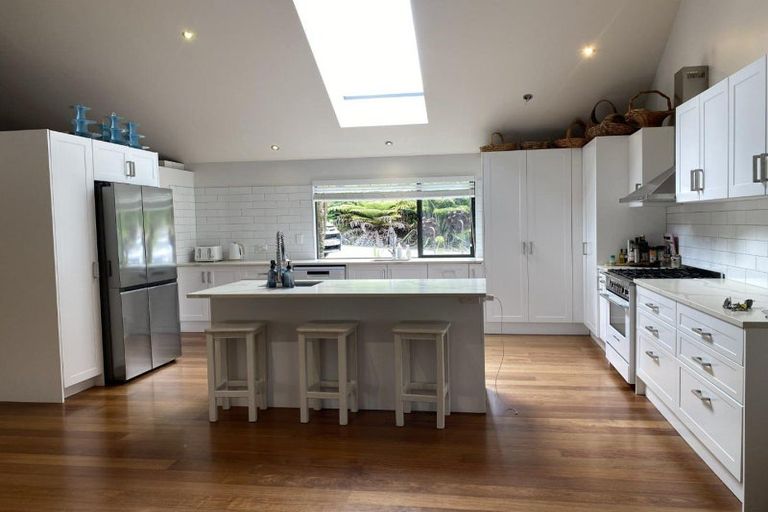 Photo of property in 343 Whitehills Road, Waitoki, 0994