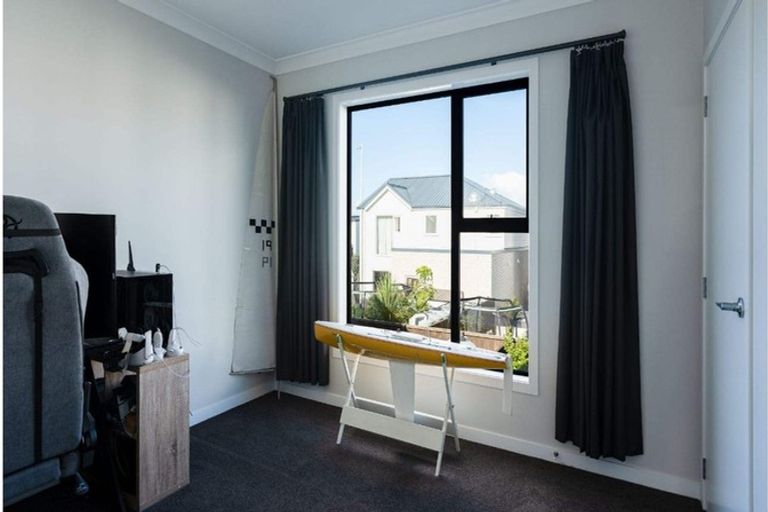 Photo of property in 65 Glidepath Road, Hobsonville, Auckland, 0616