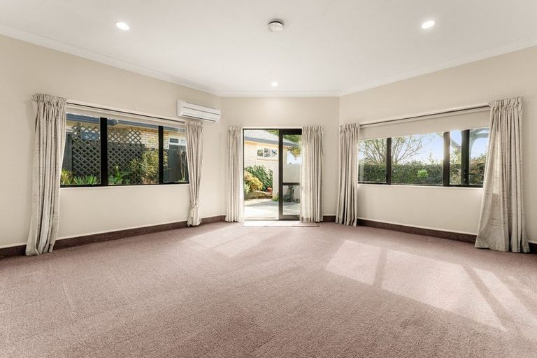 Photo of property in 1 Stableford Drive, Pyes Pa, Tauranga, 3112