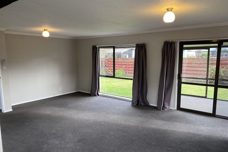 Photo of property in 2/9 Ikamatua Lane, Sydenham, Christchurch, 8023