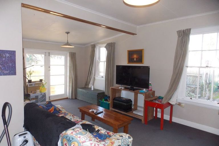 Photo of property in 14 Carlisle Street, Milson, Palmerston North, 4414