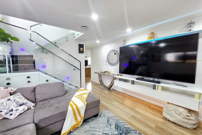 Photo of property in 6c Christmas Road, Manurewa, Auckland, 2102