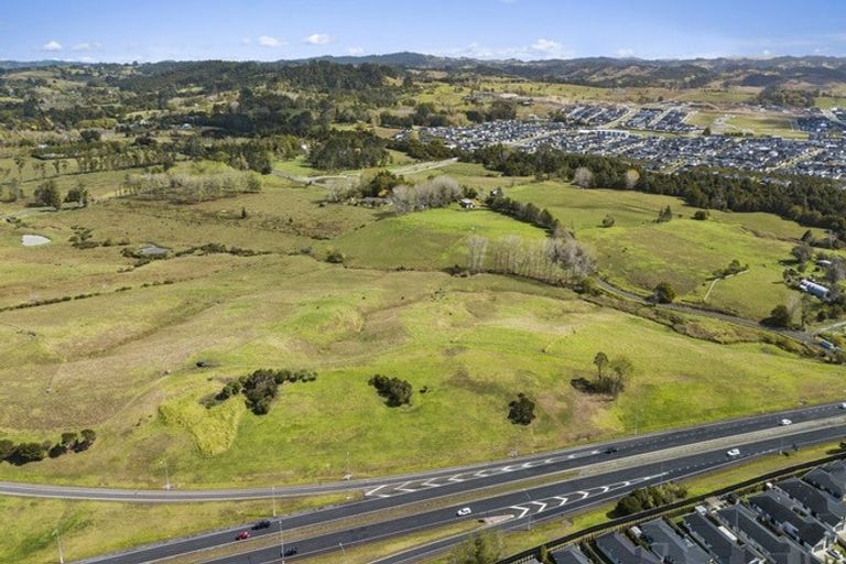 Photo of property in 46 Old Pine Valley Road, Dairy Flat, Silverdale, 0992