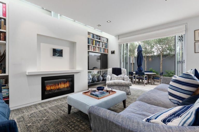 Photo of property in 58 Clare Road, St Albans, Christchurch, 8014