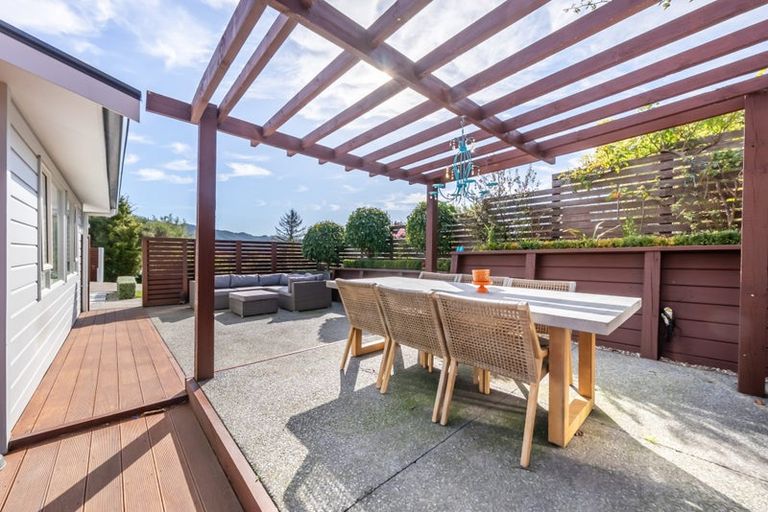 Photo of property in 10 Seymour Grove, Kingsley Heights, Upper Hutt, 5018