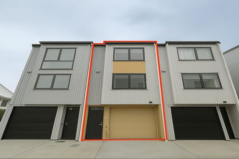Photo of property in 2/7 Chevis Place, Pakuranga, Auckland, 2010