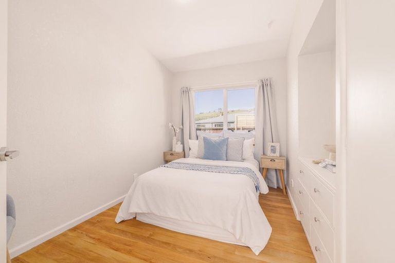 Photo of property in 20 Derrett Place, Saint Martins, Christchurch, 8022