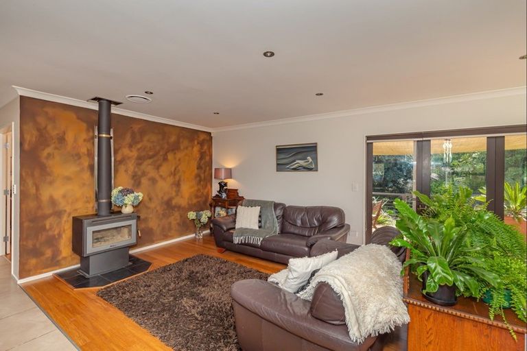 Photo of property in 115 Muhunoa West Road, Ohau, Levin, 5570