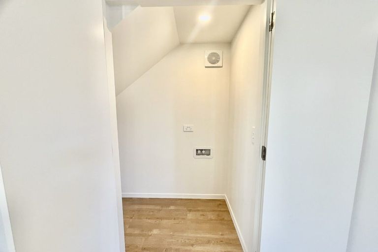 Photo of property in 2/35 Eversleigh Street, St Albans, Christchurch, 8014