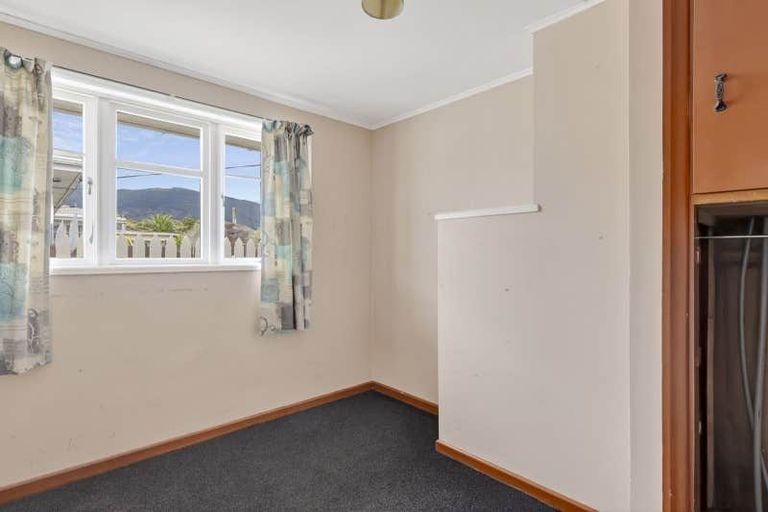 Photo of property in 1/3 Tainui Street, Stoke, Nelson, 7011