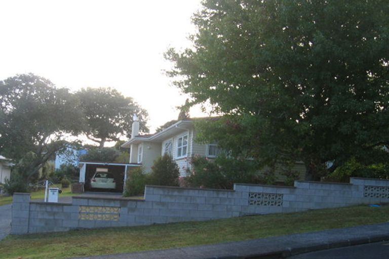Photo of property in 5 Tilden Avenue, Hillcrest, Auckland, 0627