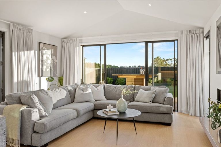 Photo of property in 43 Hotere Street, Rangiora, 7400