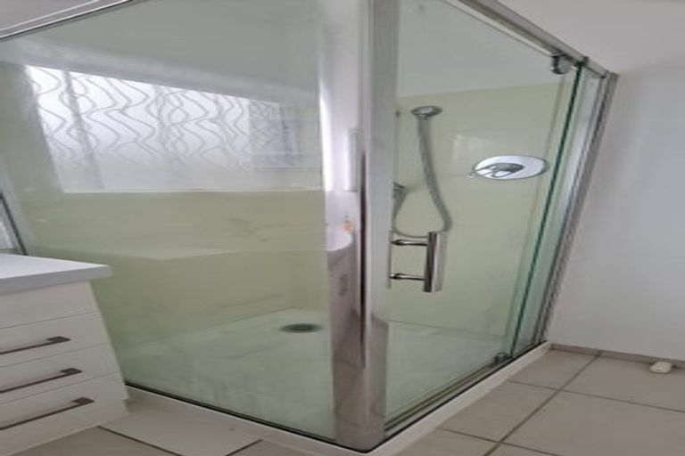 Photo of property in 26 Studfall Street, Pakuranga Heights, Auckland, 2010