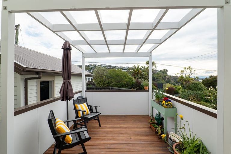 Photo of property in 29 Moncks Spur Road, Redcliffs, Christchurch, 8081