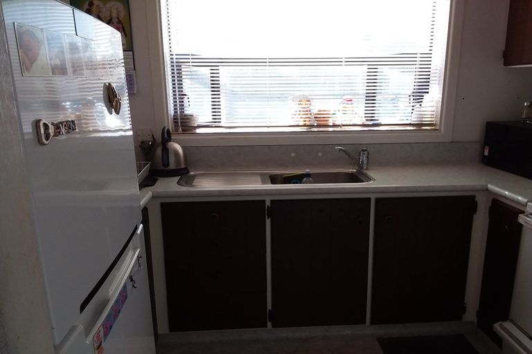 Photo of property in 16 Berwick Place, Mount Maunganui, 3116