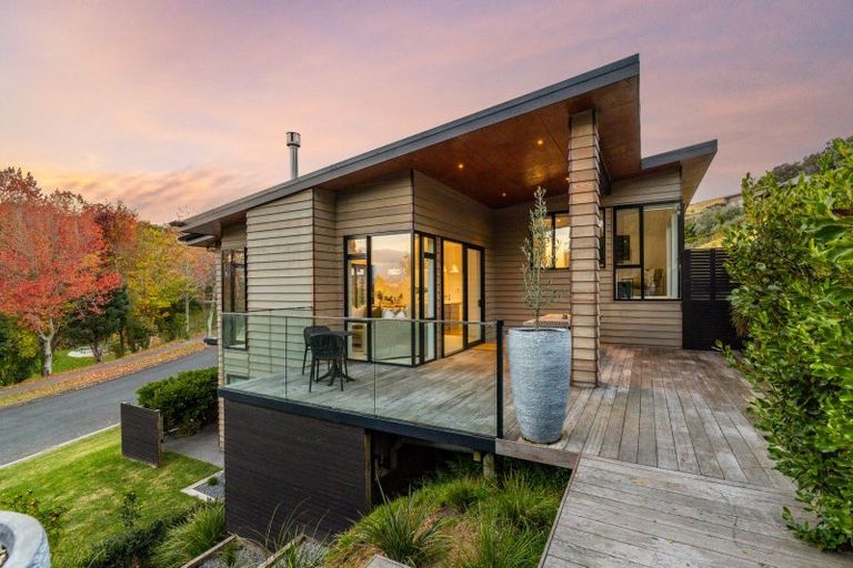 Photo of property in 22b Churchill Drive, Taradale, Napier, 4112