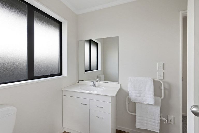 Photo of property in 8a Othello Drive, Rolleston, 7614