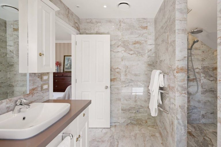 Photo of property in 31 Montrose Crescent, Huntington, Hamilton, 3210