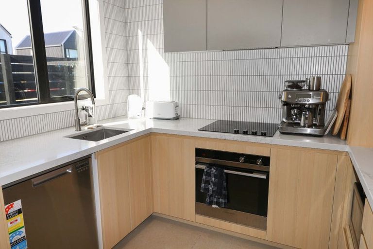 Photo of property in 18a Tory Street, Petone, Lower Hutt, 5012