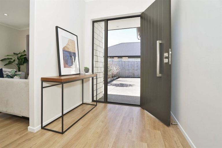 Photo of property in 12 Oolong Court, Huntington, Hamilton, 3210