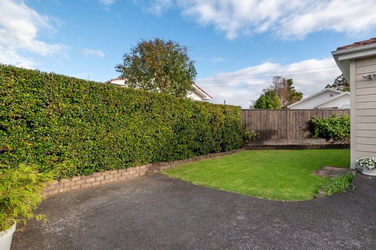 Photo of property in 2/20 Wolsley Avenue, Milford, Auckland, 0620