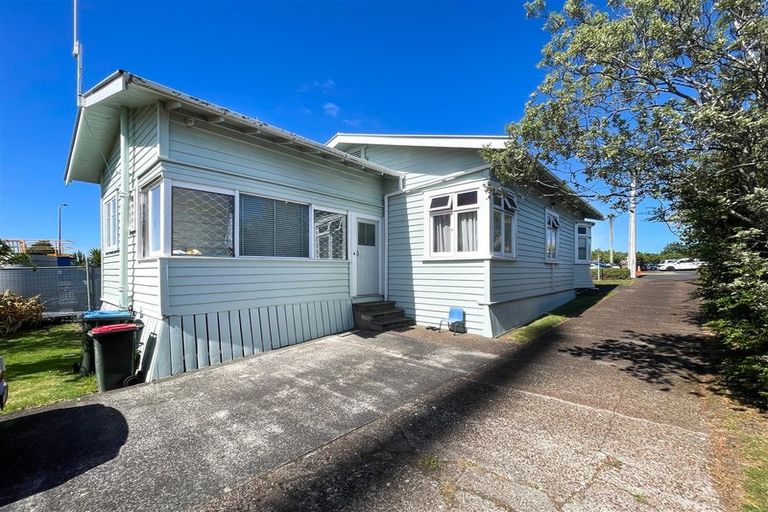 Photo of property in 287 Lakeside Road, Wanaka, 9305