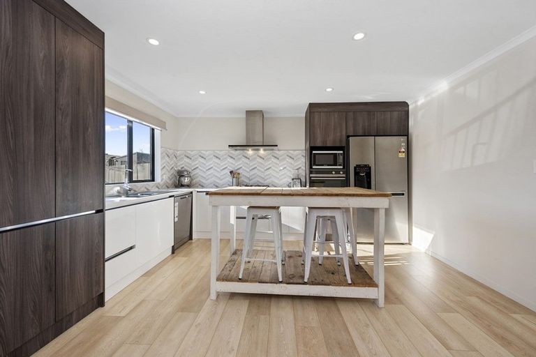 Photo of property in 11u1 Gazeley Avenue, Silverdale, Hamilton, 3216