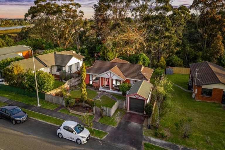 Photo of property in 101 West Harbour Drive, West Harbour, Auckland, 0618