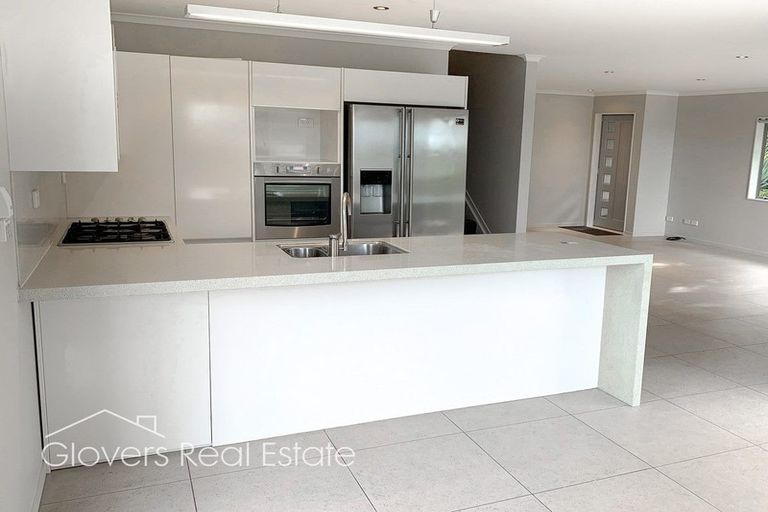 Photo of property in 6a Ava Avenue, Titirangi, Auckland, 0604