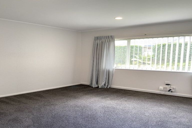 Photo of property in 16 Hendrika Court, Hobsonville, Auckland, 0618
