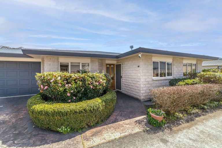 Photo of property in 28c Essex Street, Masterton, 5810